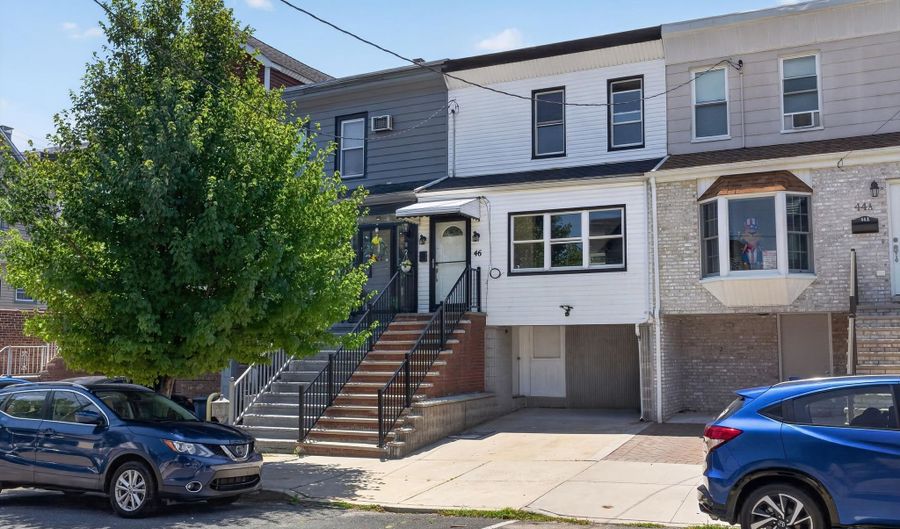 46 E 44TH St, Bayonne, NJ 07002 - 3 Beds, 3 Bath