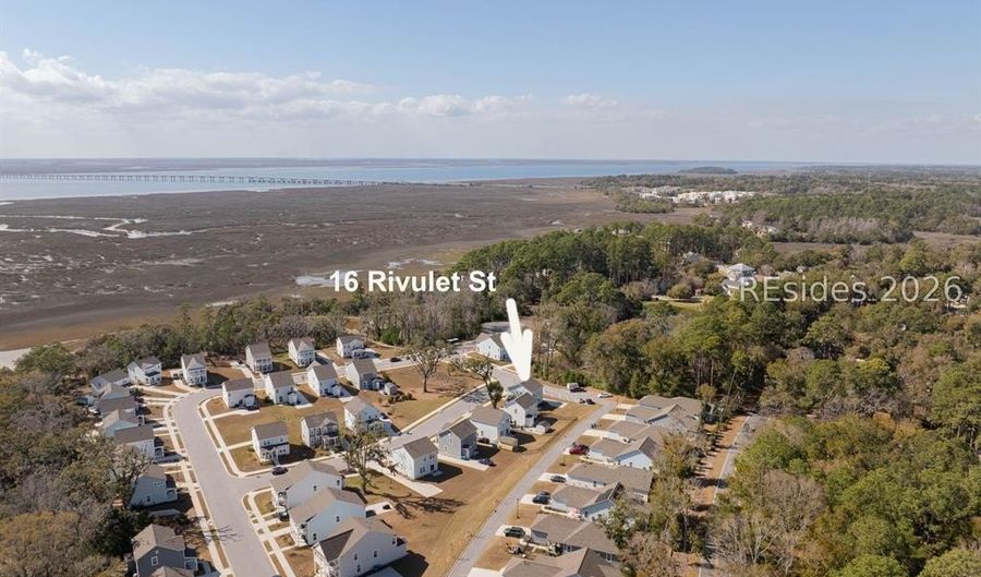 16 Rivulet St, Beaufort, SC 29906 - 4 Beds, 3 Bath