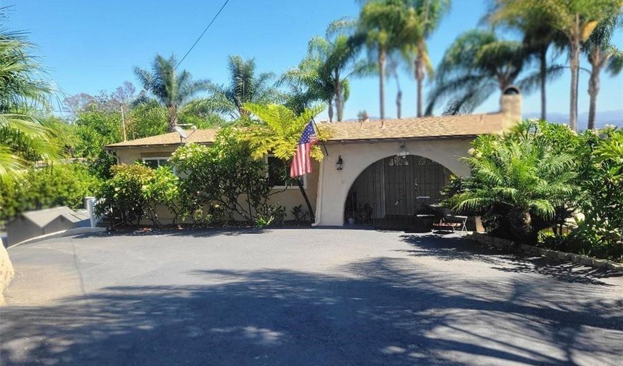 10549 Queen Ave, La Mesa, CA 91941 - 4 Beds, 3 Bath