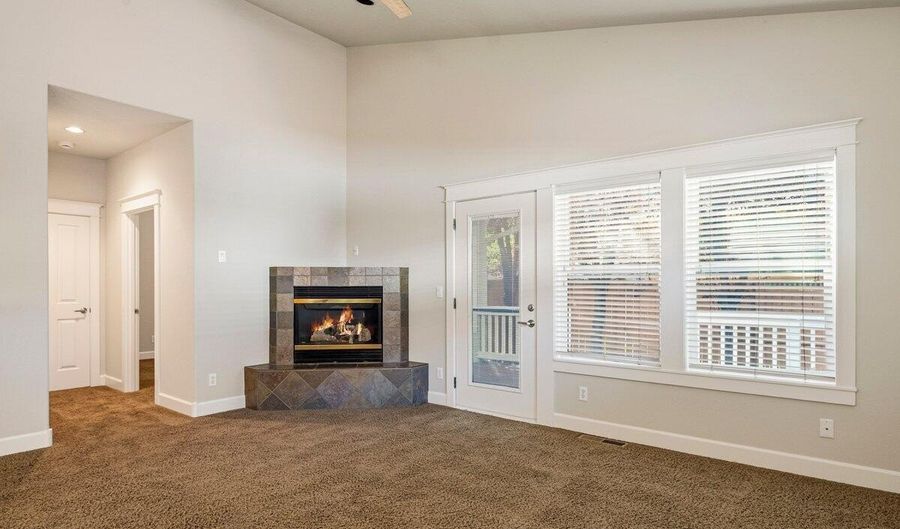 20651 NE Sierra Dr, Bend, OR 97701 - 3 Beds, 2 Bath