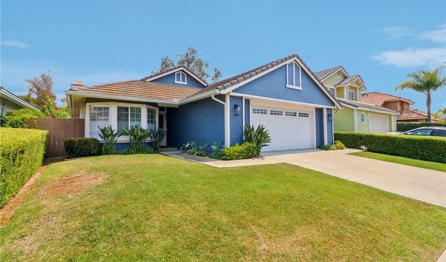 5353 Gooseberry Way, Oceanside, CA 92057 - 3 Beds, 2 Bath