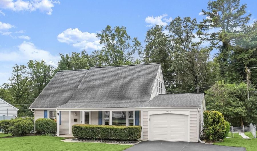 13015 VICTORIA HEIGHTS Dr, Bowie, MD 20715 - 3 Beds, 3 Bath