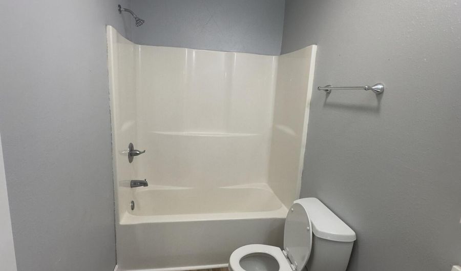 6029 W Hinds St, Bay St. Louis, MS 39520 - 3 Beds, 2 Bath