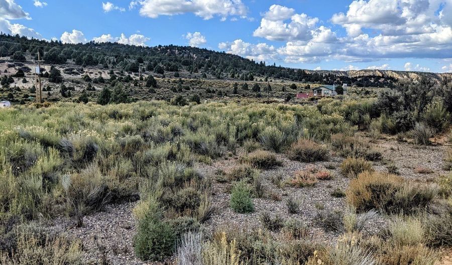 Havasupai DR, Alton, UT 84710 - 0 Beds, 0 Bath