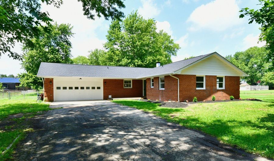 1005 Cardinal Way, Anderson, IN 46011 - 3 Beds, 2 Bath