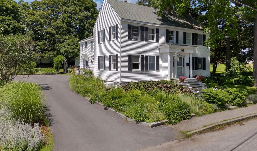 390 Front St, Bath, ME 04530 - 5 Beds, 4 Bath