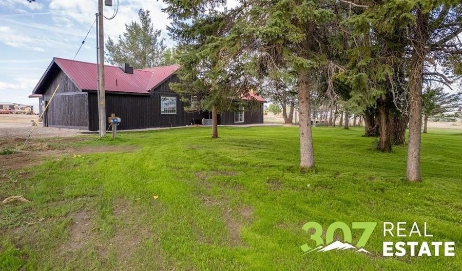 15 Cole Rd, Cody, WY 82414 - 3 Beds, 1 Bath