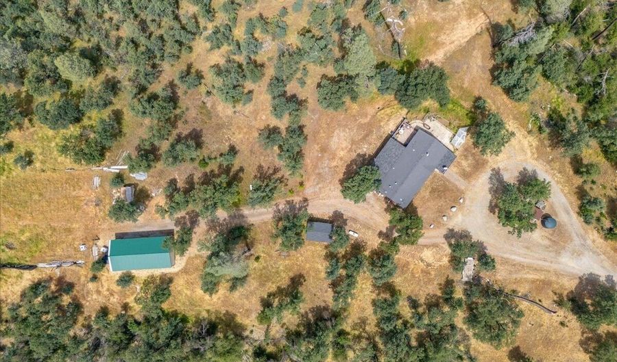 16605 Lassen Ave, Anderson, CA 96007 - 3 Beds, 2 Bath