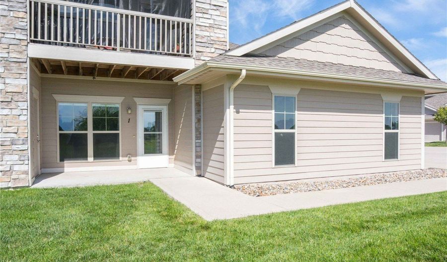 2503 NE Oak Dr 1, Ankeny, IA 50021 - 2 Beds, 2 Bath