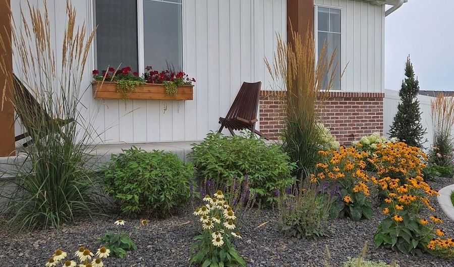 3692 Hidden Valley Dr, Ammon, ID 83406 - 3 Beds, 2 Bath
