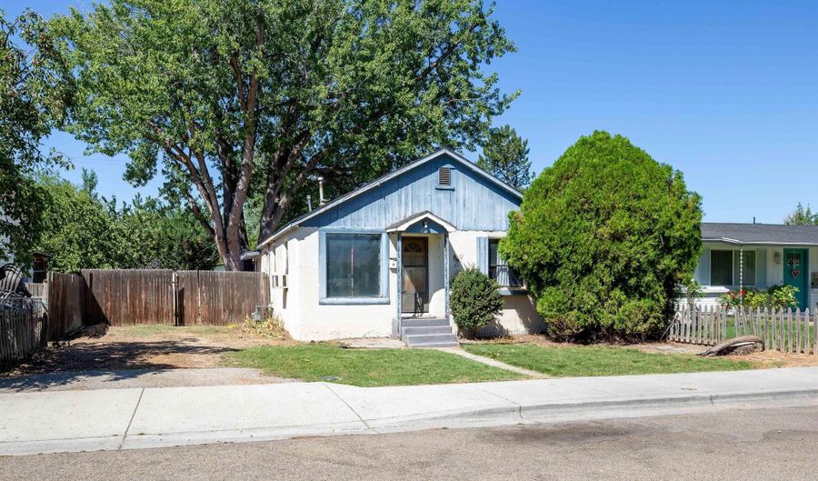 1719 S Abbs St, Boise, ID 83705 - 2 Beds, 1 Bath