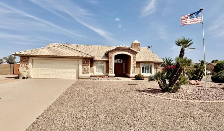 9340 W WENDEN Dr, Arizona City, AZ 85123 - 3 Beds, 2 Bath