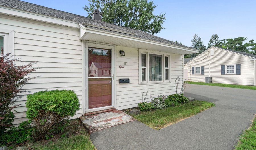 8 Mayhall St, Albany, NY 12205 - 2 Beds, 1 Bath