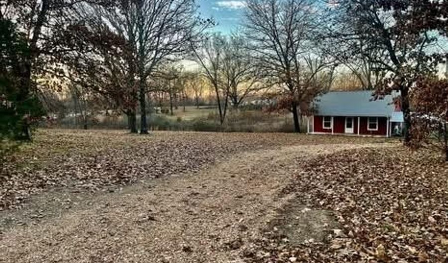 1267 Blackfoot Hollow Rd, Anderson, MO 64831 - 2 Beds, 1 Bath