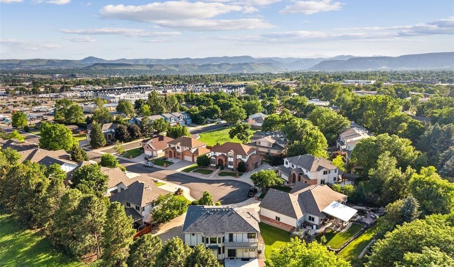 5284 Taft Ct, Arvada, CO 80002 - 4 Beds, 4 Bath