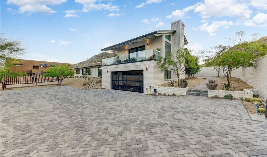 5801 E SURREY Dr, Cave Creek, AZ 85331 - 4 Beds, 3 Bath