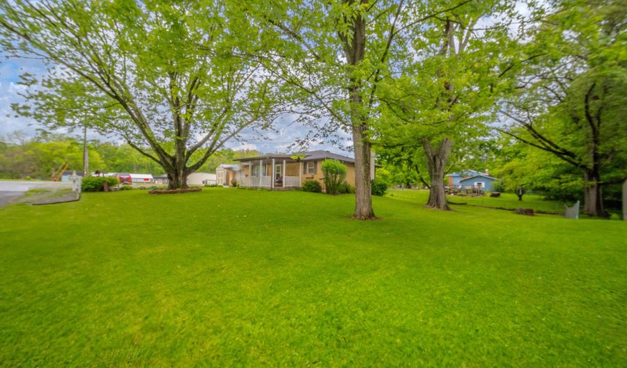 2900 Helms Rd, Anderson, IN 46016 - 4 Beds, 3 Bath
