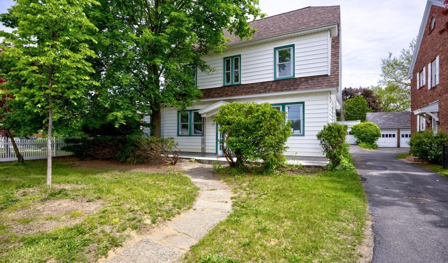 979 Washington Ave, Albany, NY 12206 - 5 Beds, 2 Bath