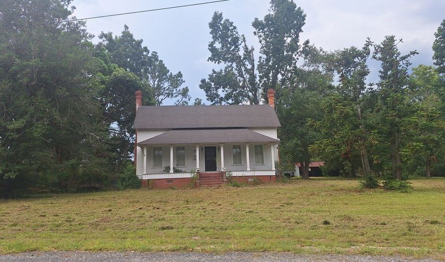 880 Sellers Rd, Baxley, GA 31513 - 3 Beds, 2 Bath