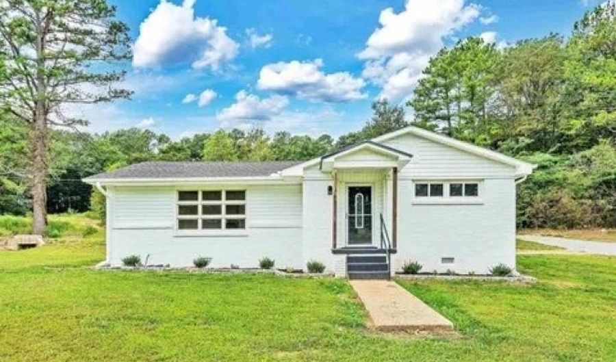 6361 Hwy 207, Anderson, AL 35610 - 3 Beds, 2 Bath