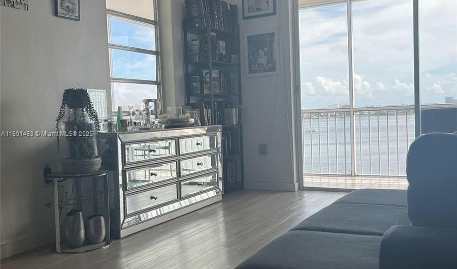 2910 Point East Dr M601, Aventura, FL 33160 - 2 Beds, 2 Bath