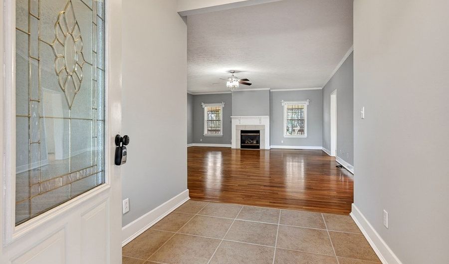 5568 Willow Oak Dr, Baxter, TN 38544 - 3 Beds, 2 Bath