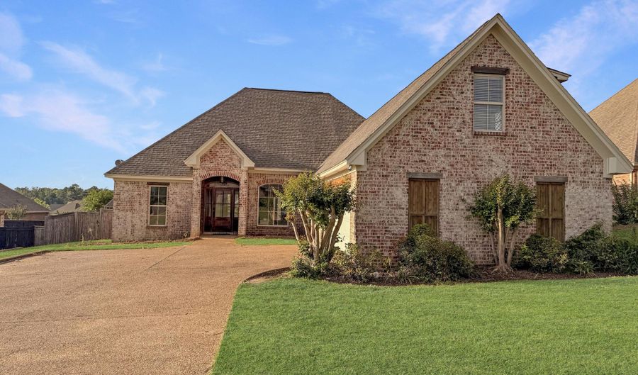 706 N Haven Pl, Brandon, MS 39047 - 4 Beds, 3 Bath