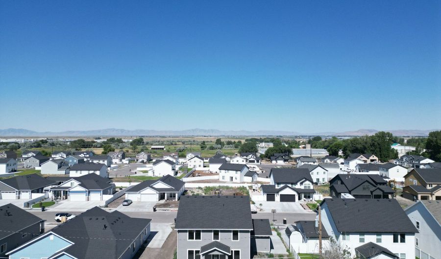 462 N 700 W, Brigham City, UT 84302 - 4 Beds, 3 Bath