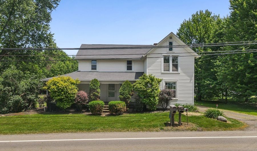 3936 S Union Ave, Alliance, OH 44601 - 3 Beds, 2 Bath