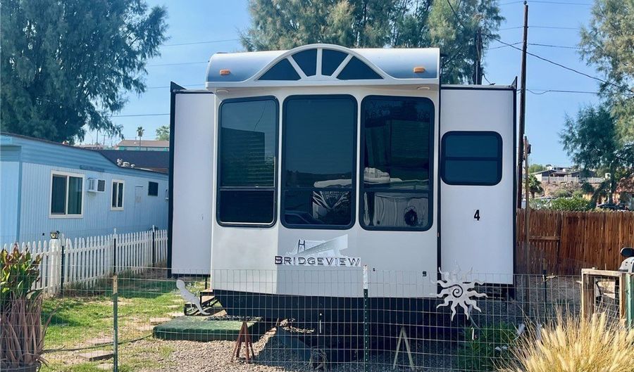 1753 Georgia Ln #4, Bullhead City, AZ 86442 - 1 Beds, 1 Bath