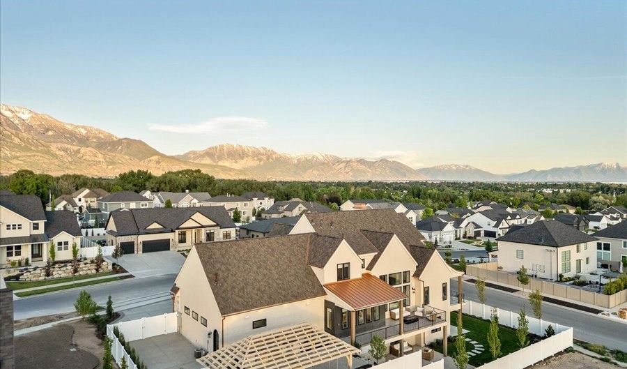 807 N 780 W St, American Fork, UT 84003 - 7 Beds, 5 Bath