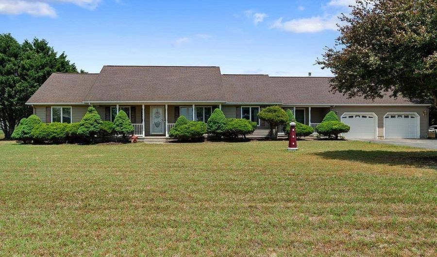 13899 Seashore Hwy, Georgetown, DE 19947 - 3 Beds, 3 Bath