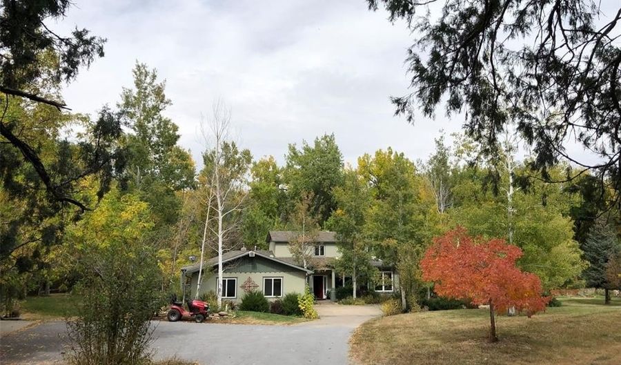 8695 Pine Dr, Beulah, CO 81023 - 4 Beds, 2 Bath