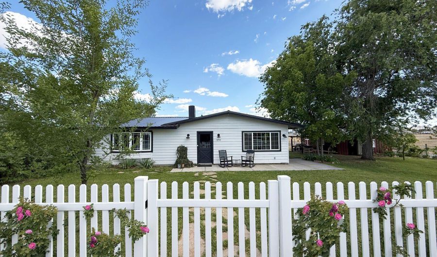 979 W Road 1 N, Chino Valley, AZ 86323 - 3 Beds, 2 Bath