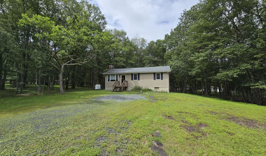 11 Willow Way, Albrightsville, PA 18210 - 3 Beds, 1 Bath
