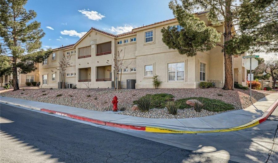 520 Arrowhead Trl 1424, Henderson, NV 89015 - 2 Beds, 2 Bath
