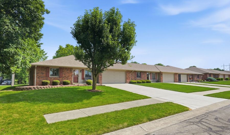 226 Saratoga Way, Anderson, IN 46013 - 2 Beds, 2 Bath