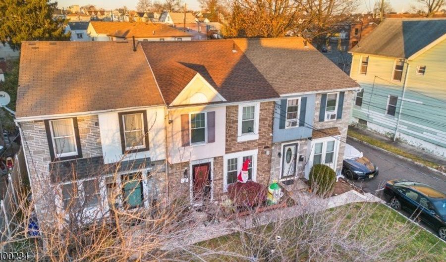 180 William St, Belleville, NJ 07109 - 3 Beds, 3 Bath