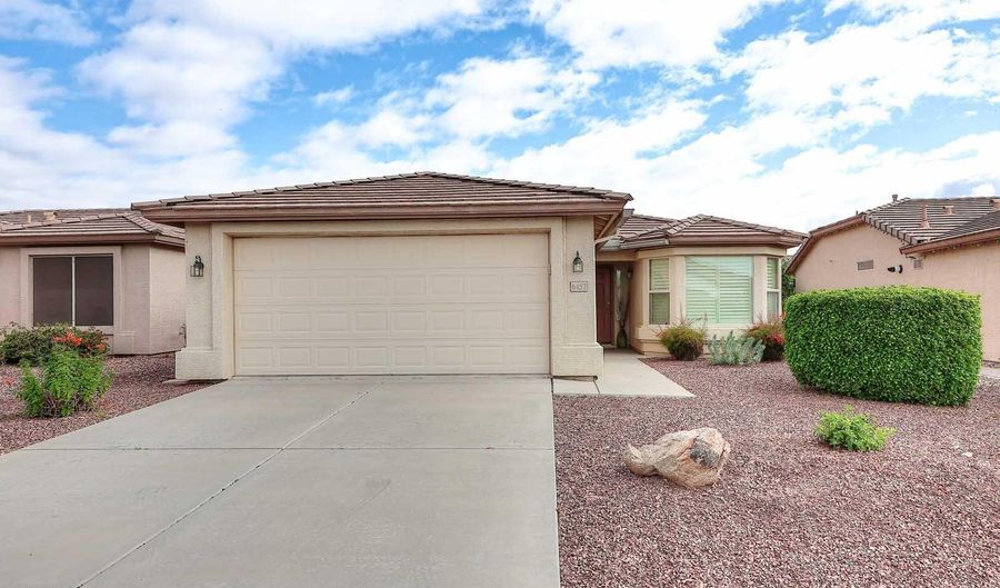 6457 S PINALENO Pl, Chandler, AZ 85249 - 2 Beds, 2 Bath