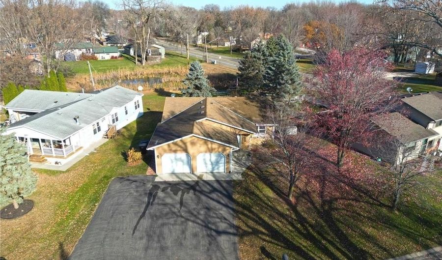 210 Knollwood St W, Annandale, MN 55302 - 3 Beds, 3 Bath