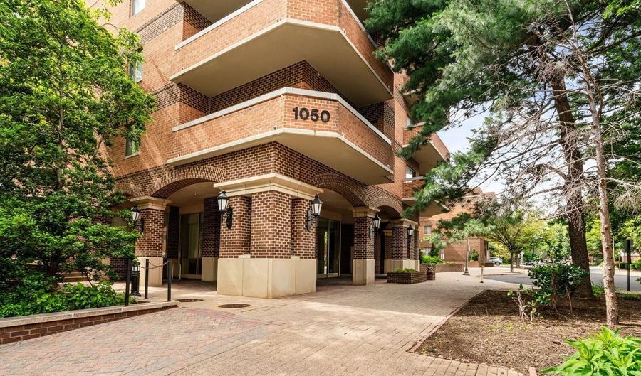 1050 N STUART St 611, Arlington, VA 22201 - 1 Beds, 1 Bath