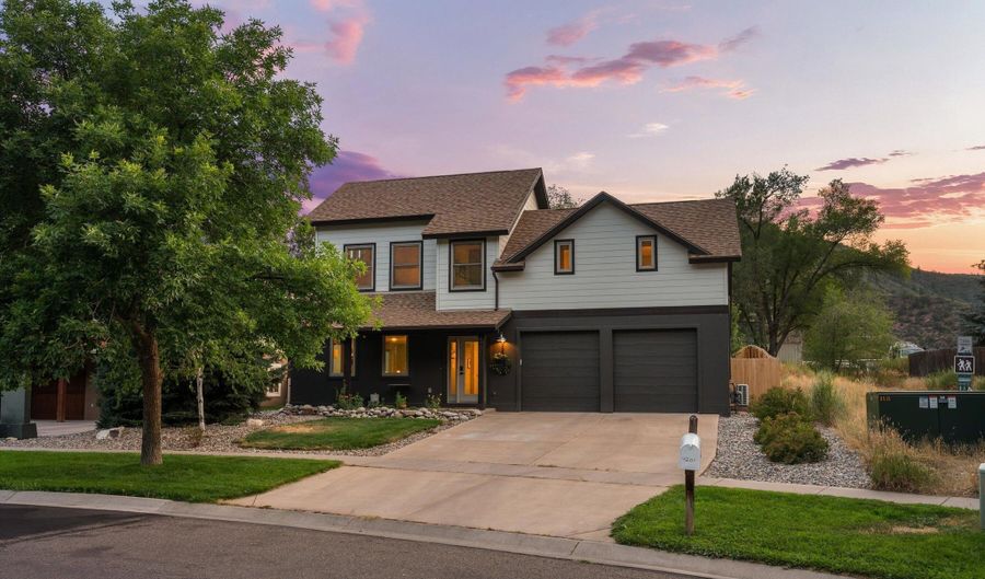 4201 Sky Ranch Dr, Glenwood Springs, CO 81601 - 3 Beds, 2 Bath