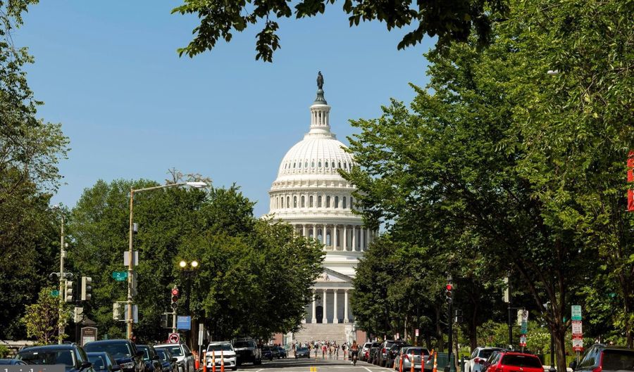 322 E CAPITOL St NE, Washington, DC 20003 - 4 Beds, 5 Bath