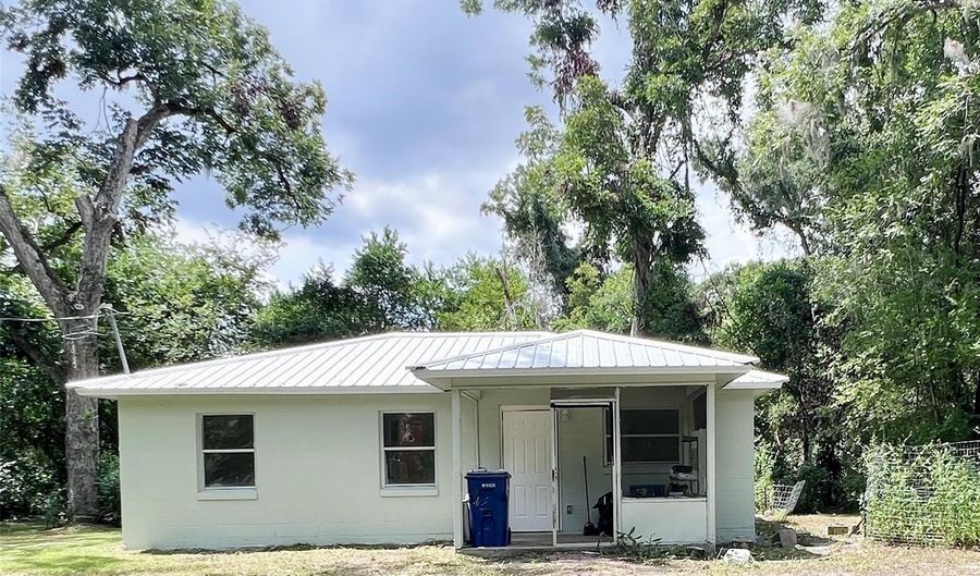 12860 SW 174TH St, Archer, FL 32618 - 3 Beds, 1 Bath