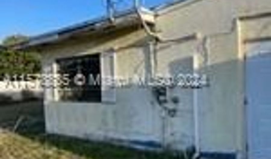 1308 NW 19th Ave, Fort Lauderdale, FL 33311 - 2 Beds, 1 Bath