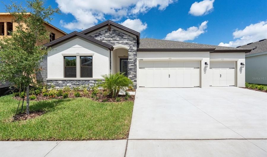 5286 WOLF CREEK Dr, Apollo Beach, FL 33572 - 3 Beds, 3 Bath