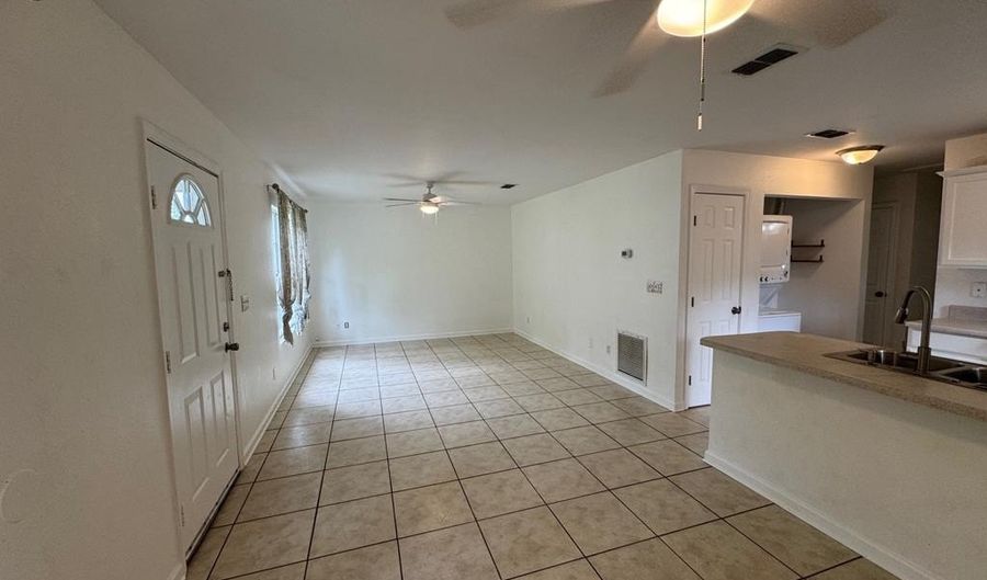 363 22nd Ave, Apalachicola, FL 32320 - 3 Beds, 2 Bath