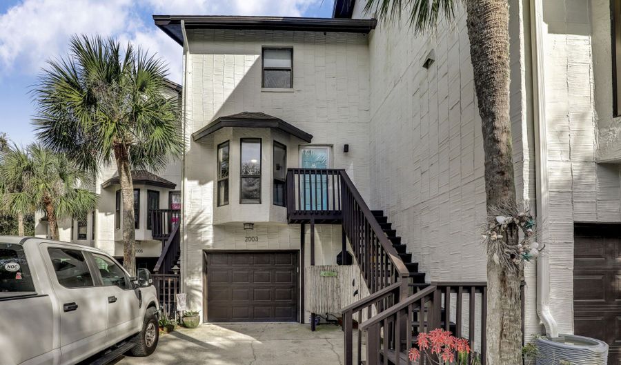 2003 SEMINOLE Rd 2003, Atlantic Beach, FL 32233 - 3 Beds, 3 Bath