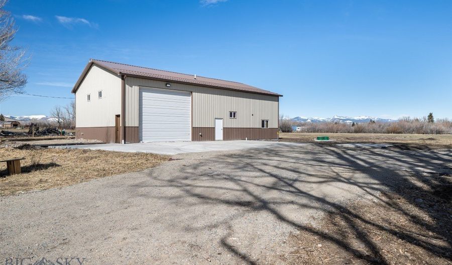 219 Ayers St, Anaconda, MT 59711 - 2 Beds, 1 Bath