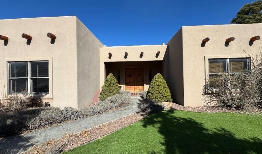 809 High Mesa Rd, Alto, NM 88312 - 3 Beds, 4 Bath